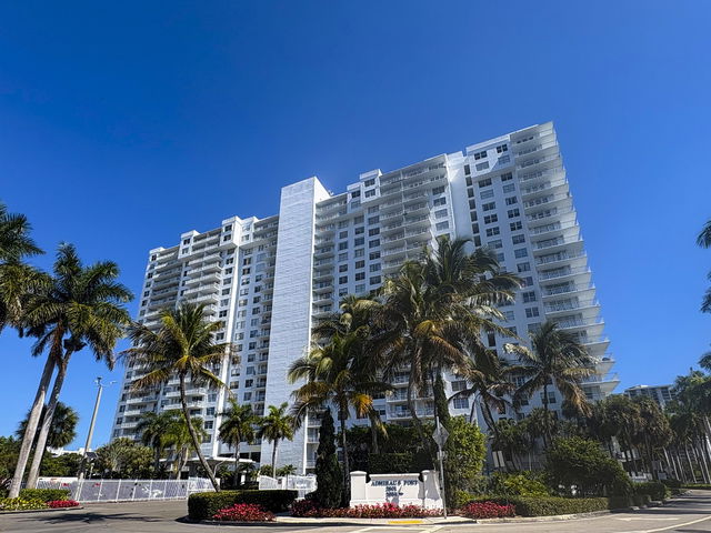 Admirals Port  photo 2